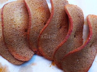 Снеки к пиву: Ресторанные гренки с беконом