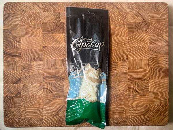 Сыр 100 гр ГОРНЫЙ СЫРОВАР (Косичка с укропом и чесноком) в Томилино