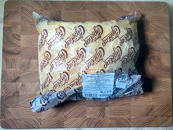 Сыр 1 кг ГОРНЫЙ СЫРОВАР (Паутинка со вкусом красной икры) в Томилино